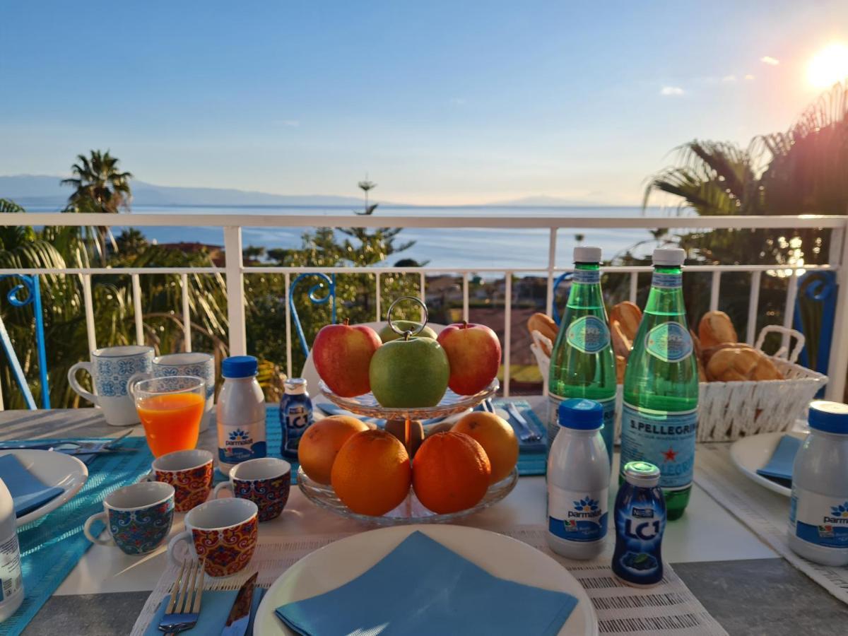 Ninfa Sul Mare Apartments 50 M E T R I Dal Mare Best Breakfast And Free Parking カーポ・ヴァチカーノ エクステリア 写真