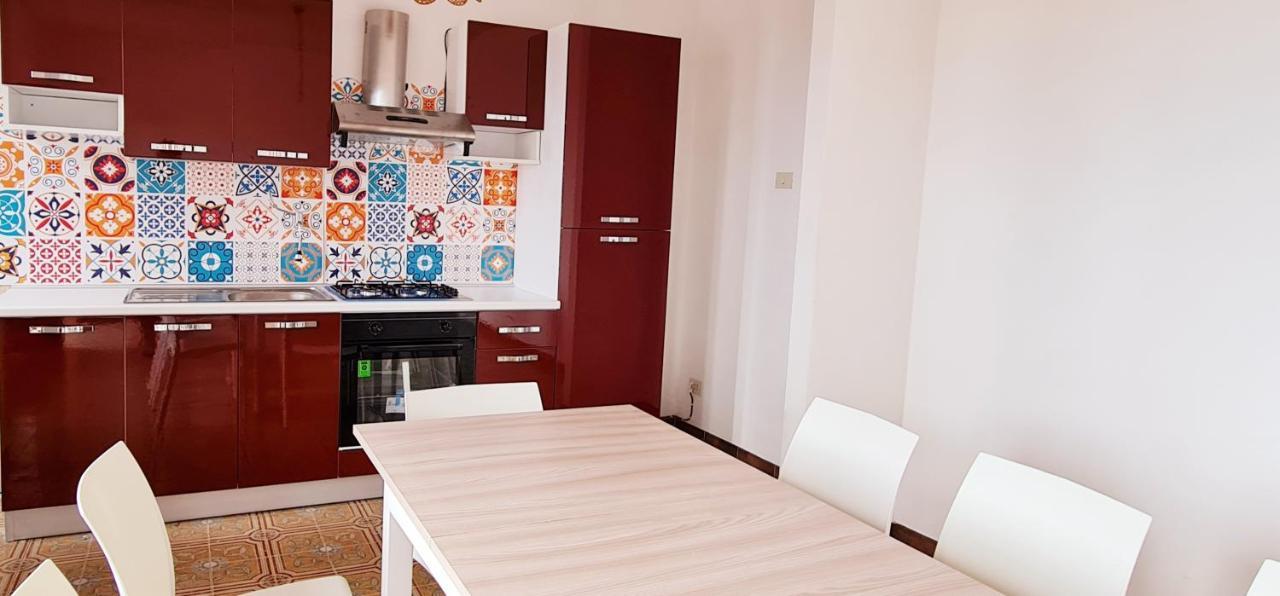 Ninfa Sul Mare Apartments 50 M E T R I Dal Mare Best Breakfast And Free Parking カーポ・ヴァチカーノ エクステリア 写真